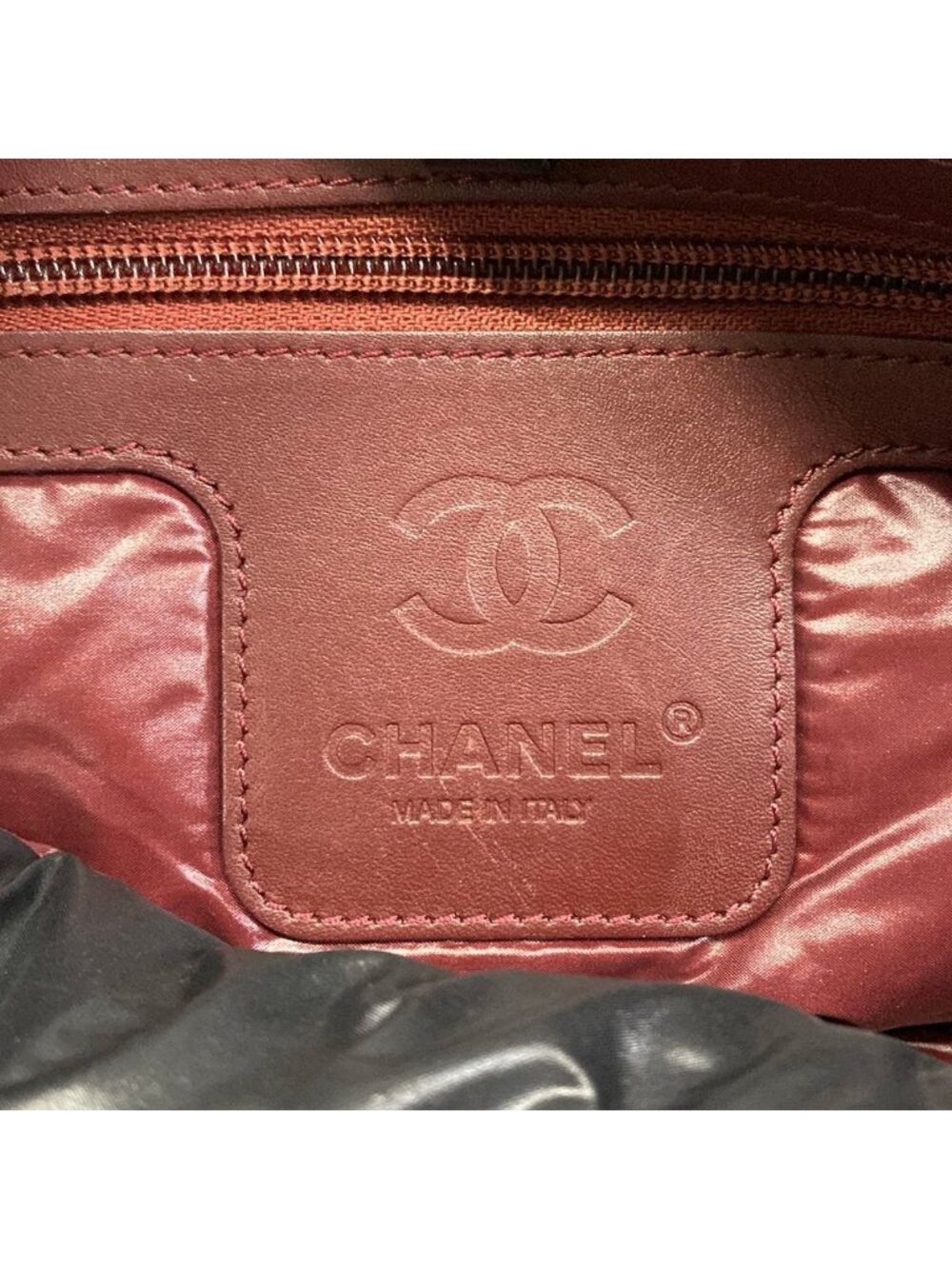 Chanel Tote Coco Cocoon PM Black CC Logo Leather - Picture 9 of 15